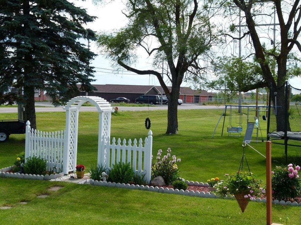 Country Squire Motel Arnprior Exterior foto