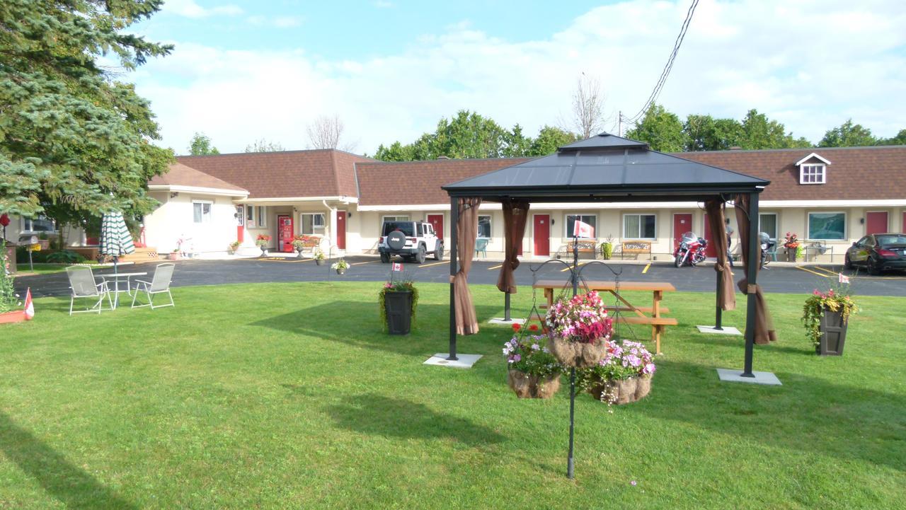 Country Squire Motel Arnprior Exterior foto